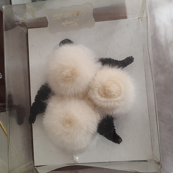 Genuine chinchilla corsage - Picture 5 of 8